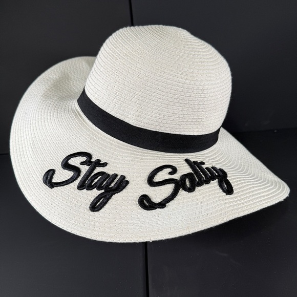Freestyle Black and White Sun Hat with Wide Brim - Picture 1 of 5